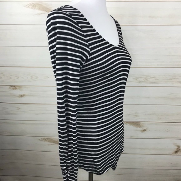 Chelsea Sky Stripe Top - Picture 3 of 6